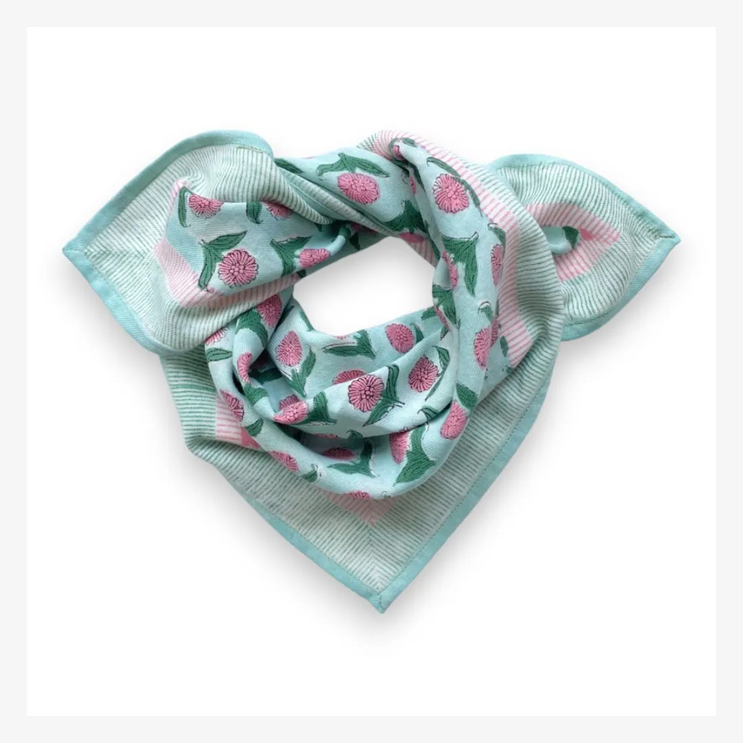 latelierdemaman - Apaches Collections - Petit foulard Manika lotus ...