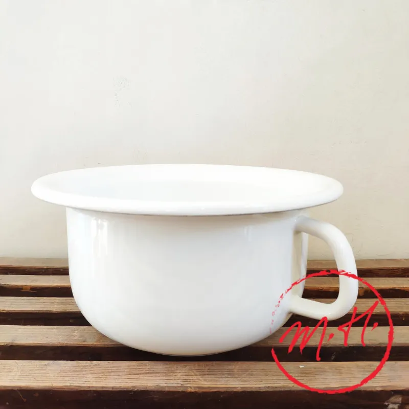 Pot de chambre émail blanc