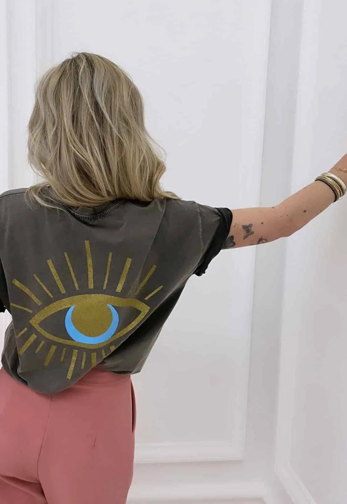 Tee-shirt gris oeil